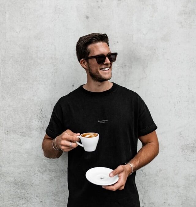 Tomar café pode regenerar seu DNA